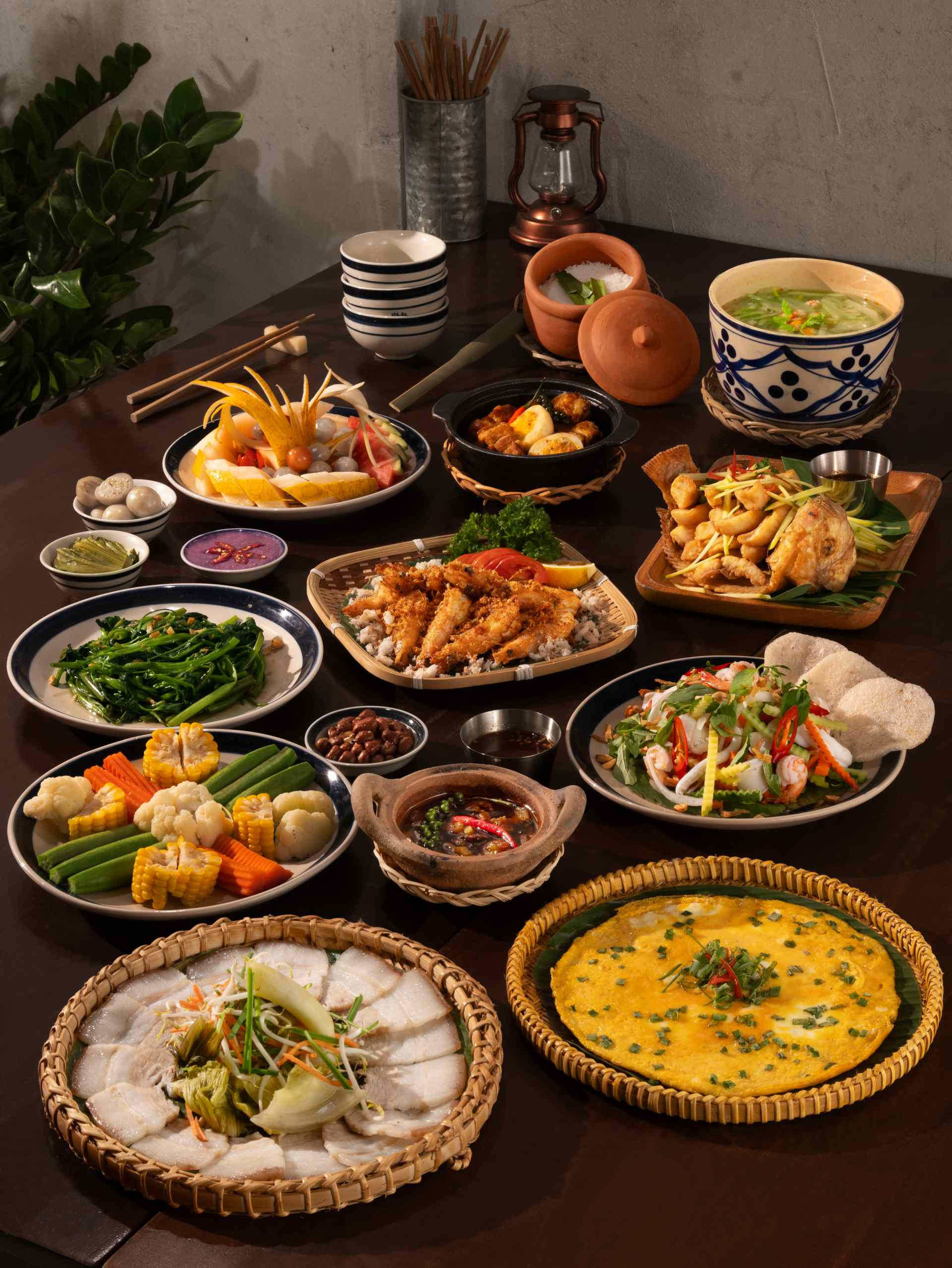 Đến với Cơm Nhà Linh